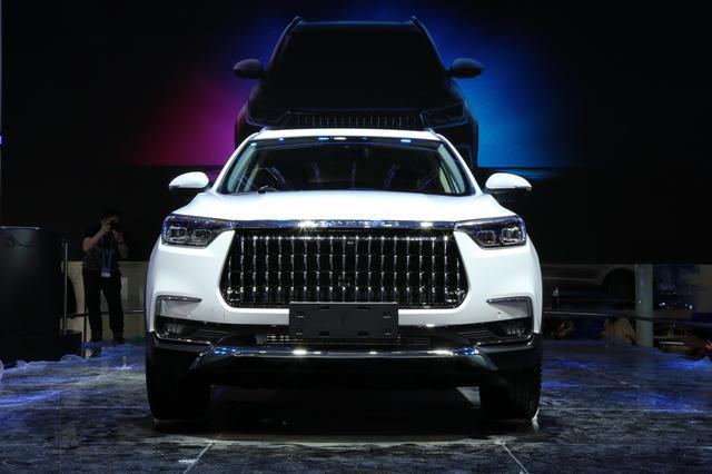 腾讯汽车拍摄到了猎豹旗下全新高端紧凑型suv——迈途