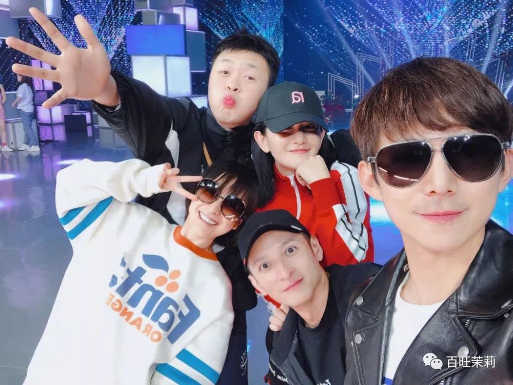 谢娜产后两个月回归快本,杨幂产后三个月复工