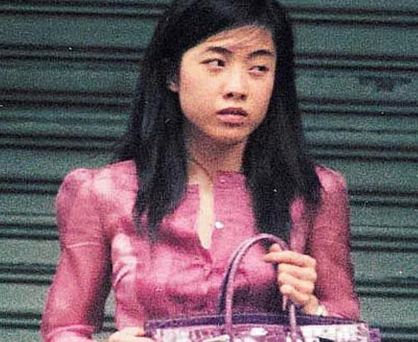 如果说大刘的后宫是部甄嬛传,甘比就是笑到最