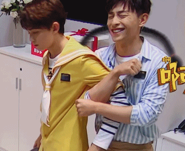 邓伦|杨幂公开“嫌弃”邓伦上热搜，网友：闭嘴吧，他可不简单