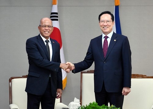 越媒:菲律宾与韩国承诺加强军事关系