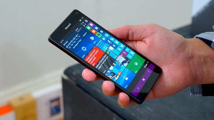 技术达人自己写驱动:微软末代机皇Lumia 950X
