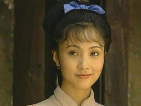 最近这些年侯堃几乎完全退出演艺圈,和貌美的老婆做起生意,日子过得也