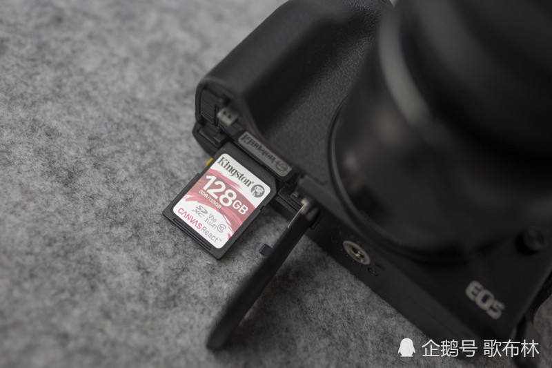 索尼A7M3拍4K视频很牛 但你需要一张更牛的