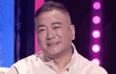 引网友pick的"理想型大叔"肖瑞含爸爸,有什么魔力上热搜?