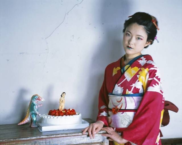 荒木经惟对他的缪斯做了什么