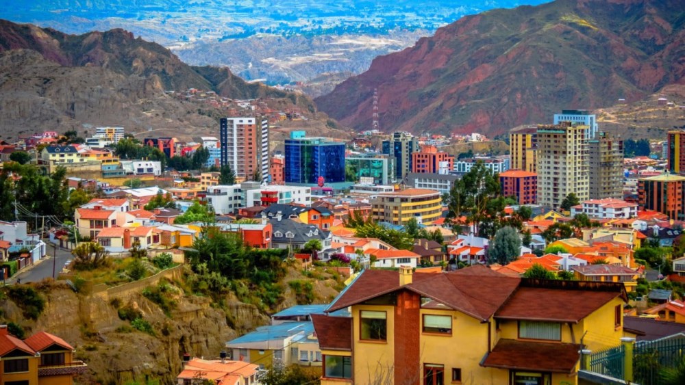 这个南美国家有海军却没有领海,平日只能在湖里打鱼