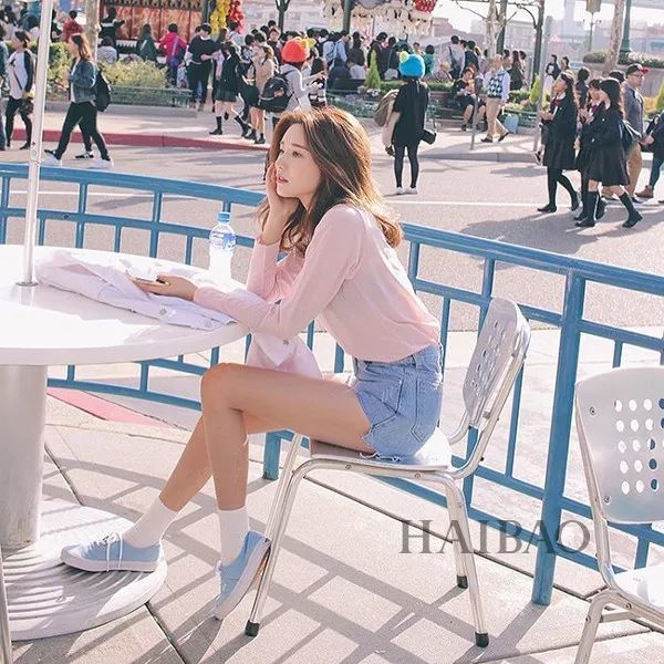 白色浅色很显胖这样穿别人以为你已经瘦10斤