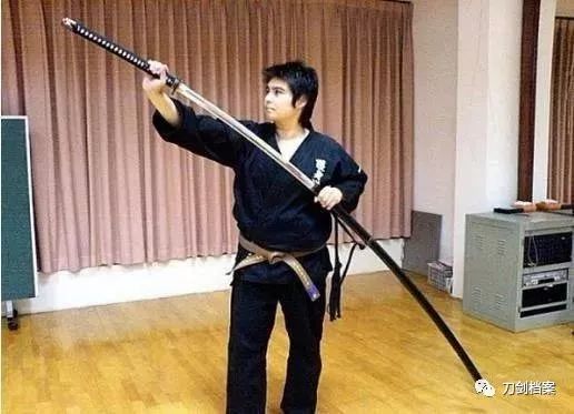 长刀所指 所向披靡 中日长刀大对比 哪个更让你心动不已 腾讯网