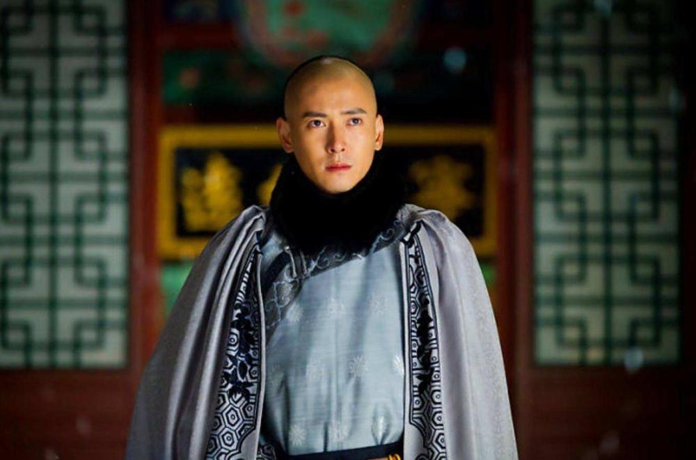 他是清朝首位太子,智勇双全却被亲生父亲处死,后代出了一位皇后