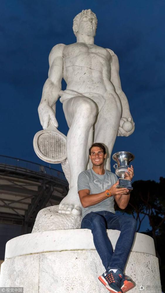 法网将于27日正式开打,作为卫冕冠军,纳达尔的目标就是拿下第11座火