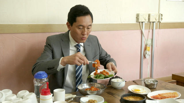 《孤独的美食家7》在韩国拍摄 五郎叔吃烤肉
