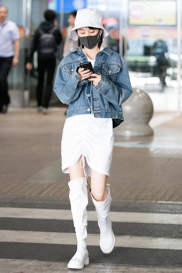 这些女明星用机场街拍告诉你什么是夏日时尚