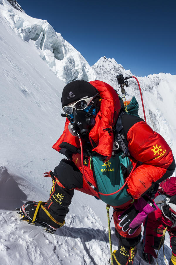 河南小伙首次登珠峰曾想24小时速胜否认路上到处是尸体
