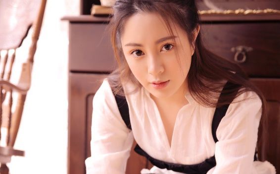 一招教你怎么从保镖逆袭泡到集团女总裁!