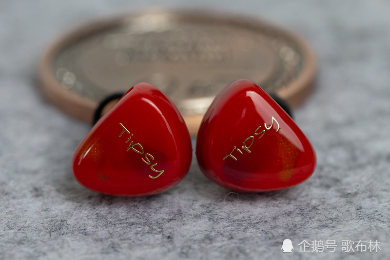 听听音乐放松心情,TIPSY动圈耳机试听体验