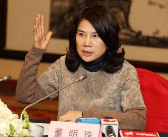 格力电动车亮相街头,京东全部买下,网友: 强强联手!