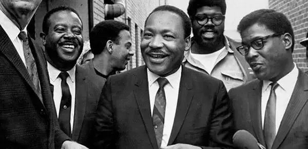 老照片:历史名人死前最后一张照片,乔布斯瘦得