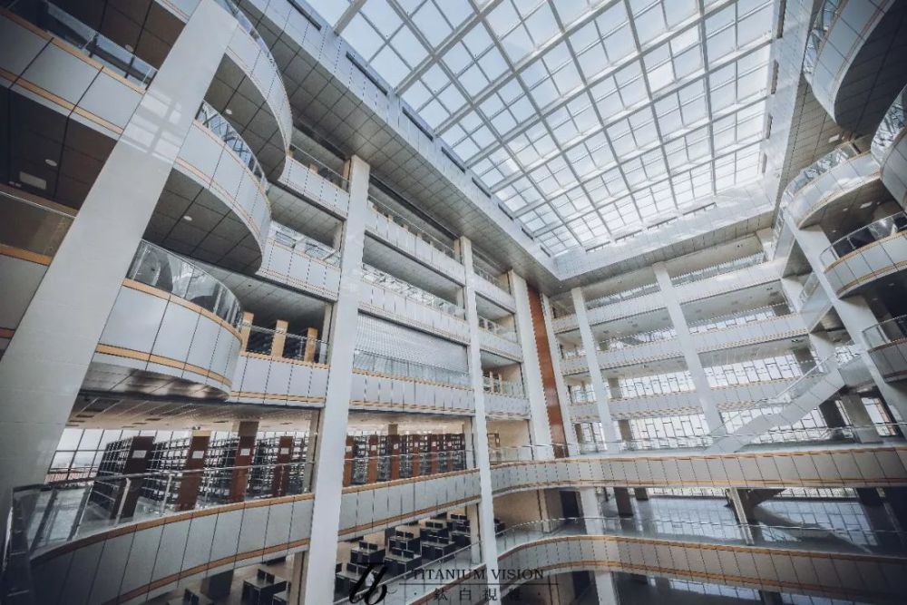 庆阳一图书馆曝光