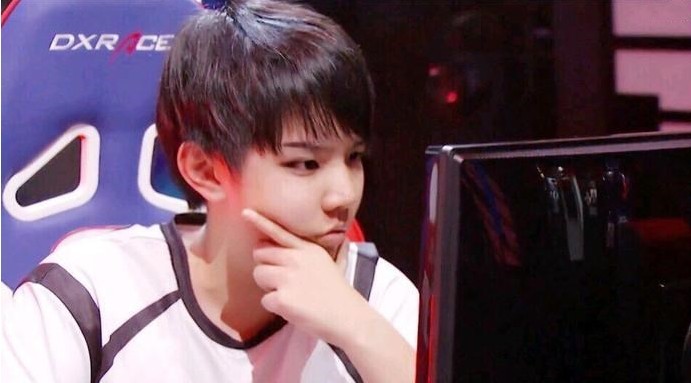 网友评LPL选手颜值排行榜 古风美男垫底马大