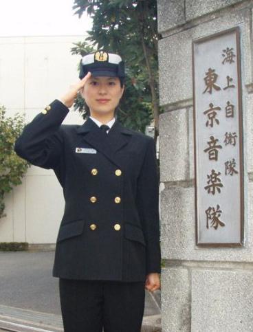 日本最美自卫官 被誉为对付宅男的杀手锏 腾讯网
