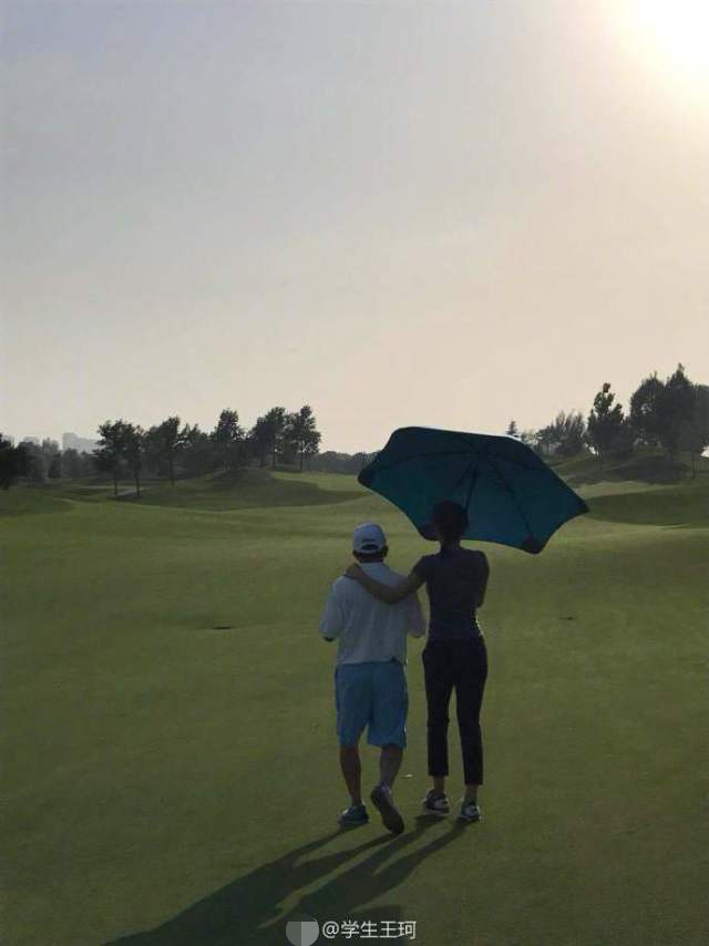 刘涛王雷组CP很般配,老公王珂晒照回应