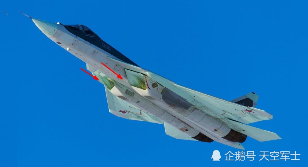 苏-57一张画面打破载弹量质疑 抗衡F35隐身战