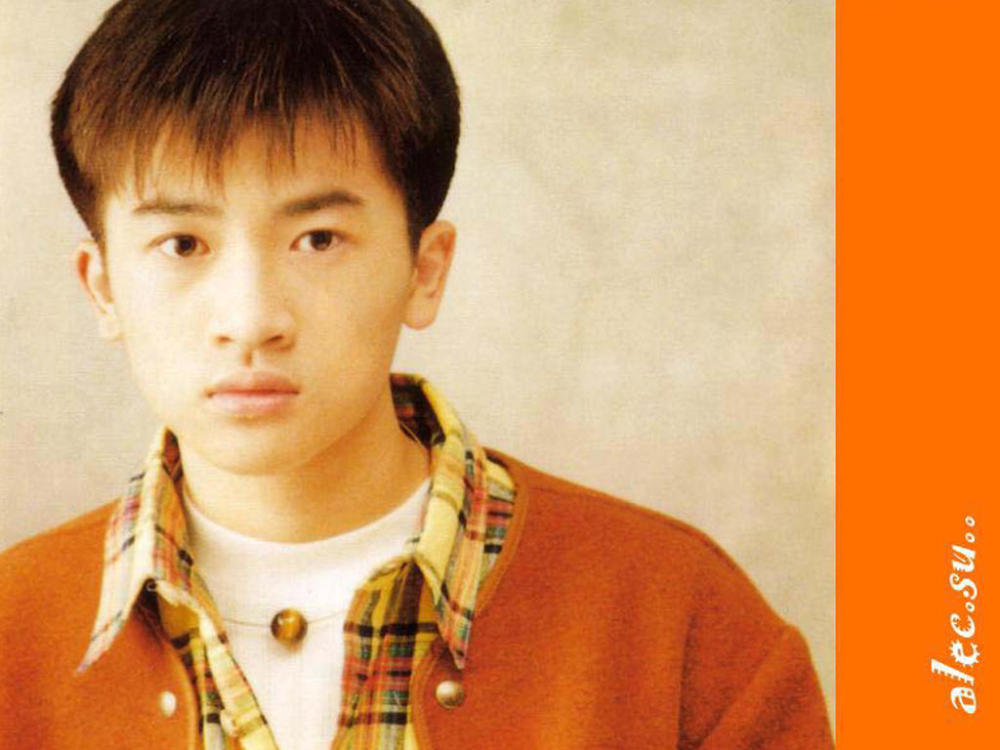 别总盯着关晓彤不放苏有朋梅婷都曾退学一样成了实力派