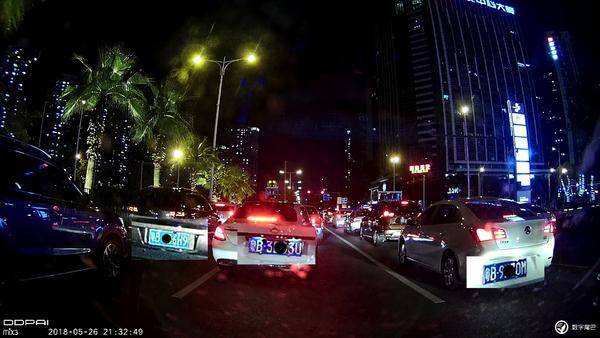 盯盯拍 mix3 行车记录仪:暗夜里的大眼睛