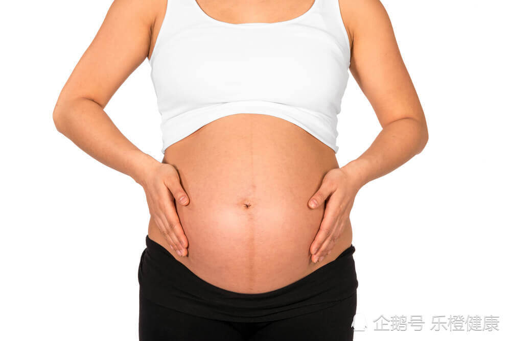 怀孕时肚子上明显的黑线是怎么回事 别担心 主要跟它有关系 腾讯网