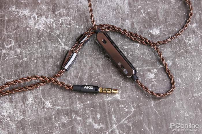 谁给它勇气卖8999 AKG N5005新旗舰圈铁耳机