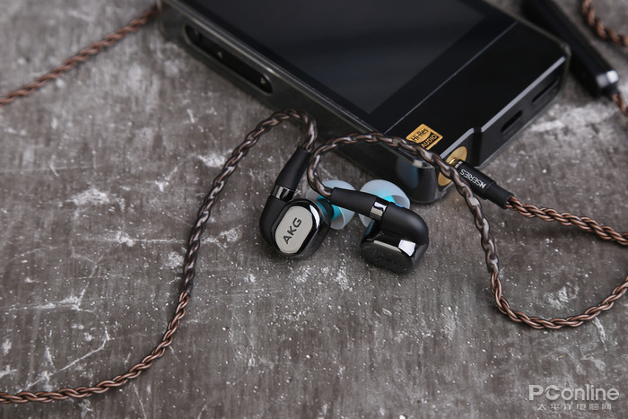谁给它勇气卖8999 AKG N5005新旗舰圈铁耳机