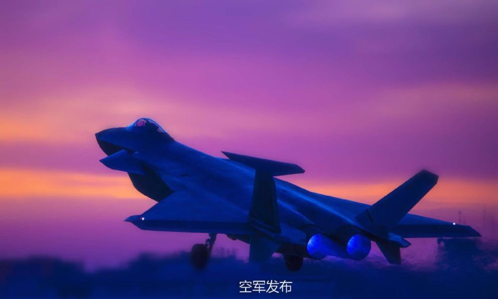 解放军顶级空军体系战力大曝光:先是踹门一脚