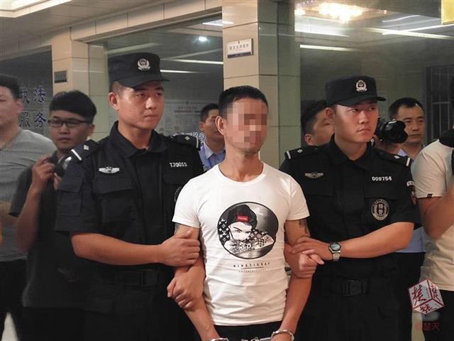 鄂州涉黑老大缅甸落网该男子曾在城区称霸一方