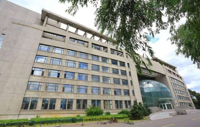三,东北农业大学   东北农业大学,它位于黑龙江省哈尔滨市.