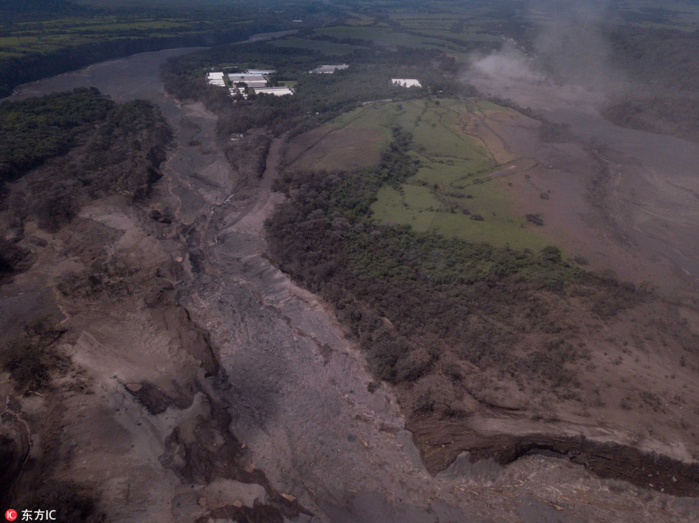 危地马拉火山引发泥石流已致73死192人失踪