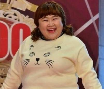 200斤姑娘嫁給8年初戀：幸不幸福 笑起來就知道了(圖)