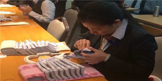 存100000元存单柜员打成10000元 银行会认账