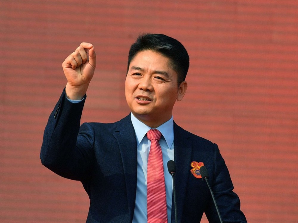 刘强东3次购物言论并非贬低拼多多和黄峥是朋友