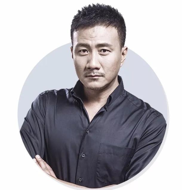 大揭秘硬汉胡军代言的百能橱柜来了