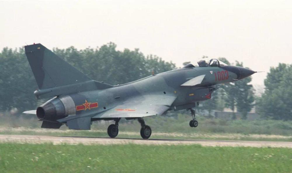 如果当年歼10不幸下马,这一魔改歼8已计划好备