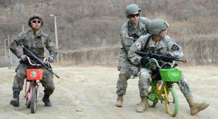 美韩军演费用每年4亿元起步 战略武器投入费用