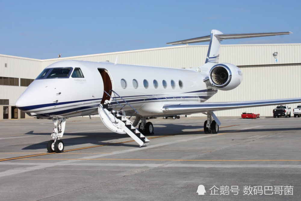 科技大佬这样出差:马云私人飞机 任正非雷军经济舱 老罗坐火车