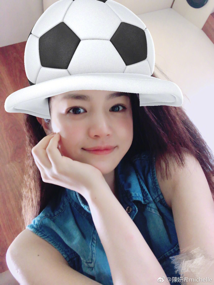 【葡萄牙3:3西班牙】身为C罗迷妹,陈妍希晒自