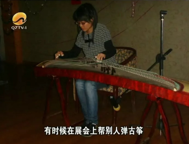 女子名校毕业后四处在外露宿 30岁第三次