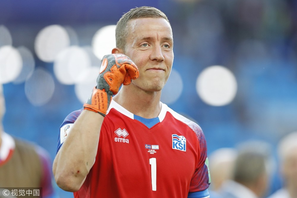 其中不乏像来自英超埃弗顿队的西于尔兹松,德甲