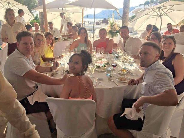 為辦完美婚禮 準新娘3年花15萬參加20場婚禮練手(圖)