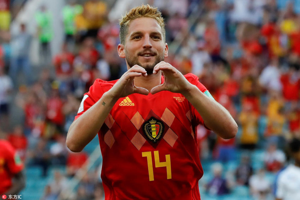 默滕斯为你比心感受灭球王满满的爱