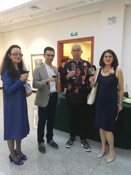 色彩之谜杨佴旻水墨画邀请展巡展在保定拉开帷幕