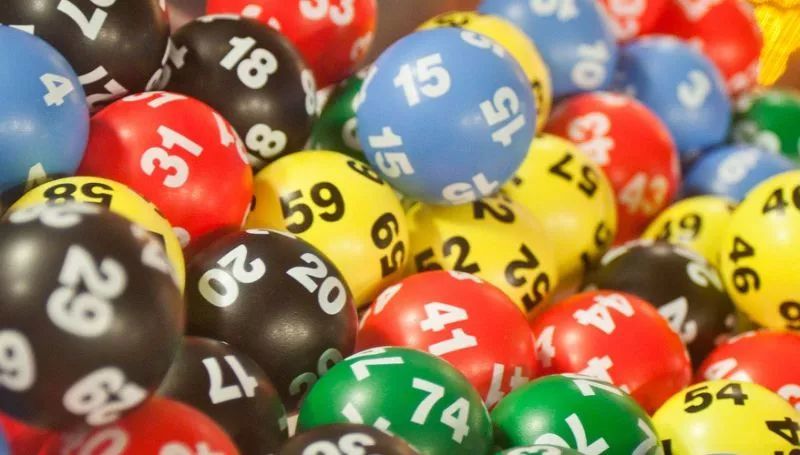 男子通过数学公式买彩票 结果连中7次大奖赢得